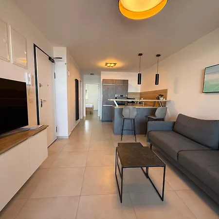 Aenona Apartment