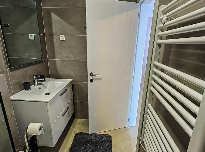 Aenona Διαμέρισμα