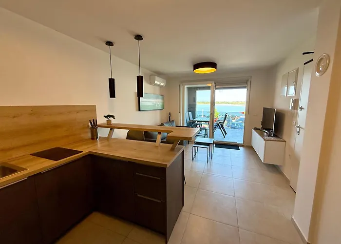 Aenona Διαμέρισμα